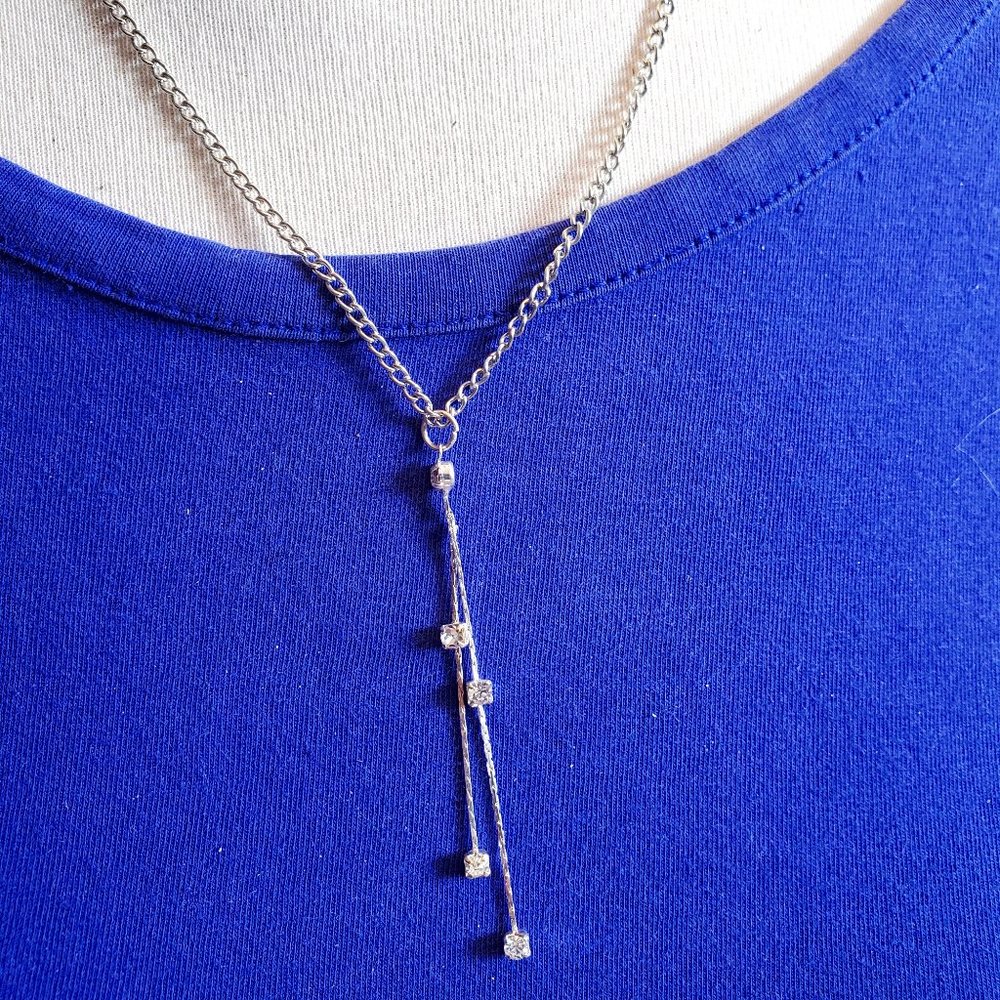 18" Silver Tone Rhinestone Drop Pendant Necklace